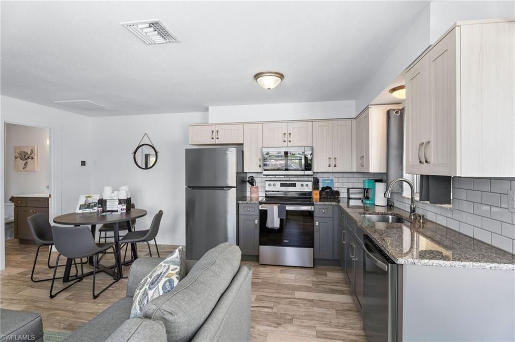 2904-2938 Sanibel Blvd, Unit 1-20, Saint James City, FL 33956 Photo