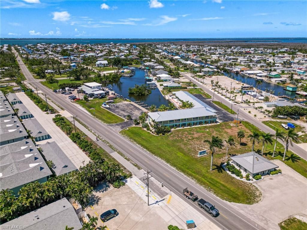 2904-2938 Sanibel Blvd, Unit 1-20, Saint James City, FL 33956 Photo