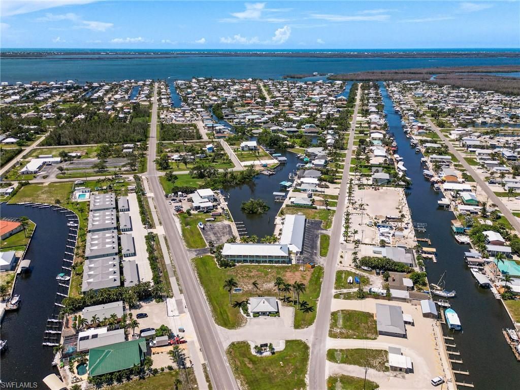 2904-2938 Sanibel Blvd, Unit 1-20, Saint James City, FL 33956 Photo