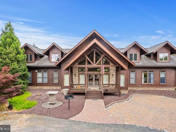 11501 POPES HEAD ROAD, FAIRFAX, VA 22030