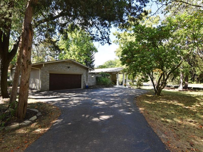 5781 Wilcox Road, Dublin, OH 43016 Photo 3