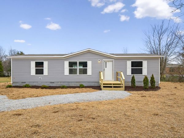 226 N G St, Hillsboro, TN 37342