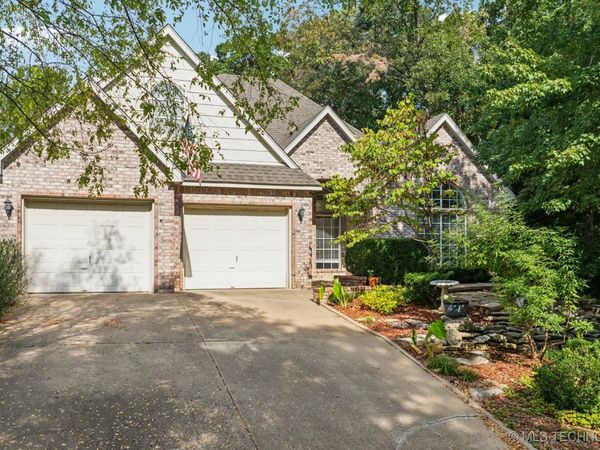 914 Ivy Lane, Sand Springs, OK 74063