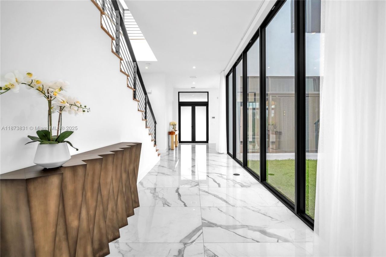 16572 S Botaniko Dr S, Weston, FL 33326 Photo