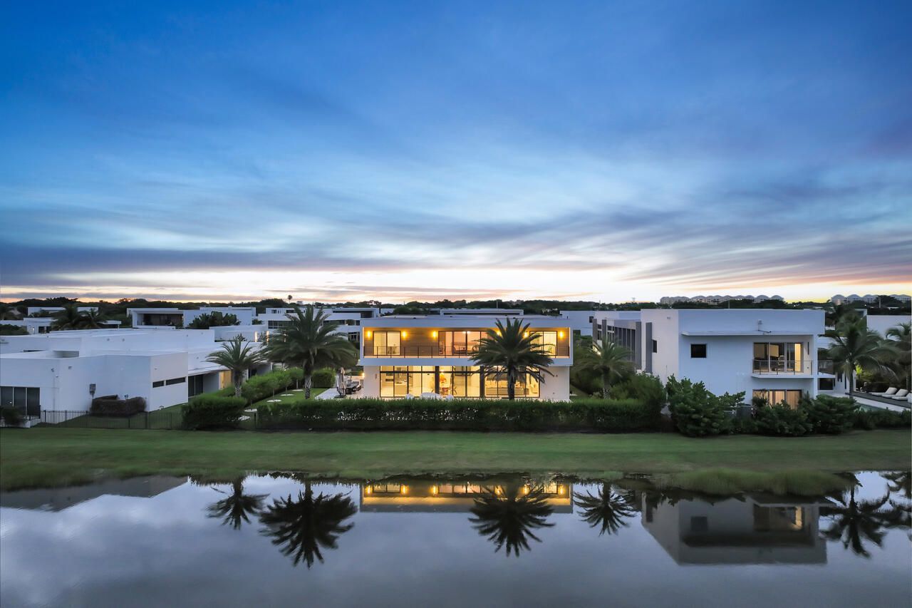 16572 S Botaniko Dr S, Weston, FL 33326 Photo