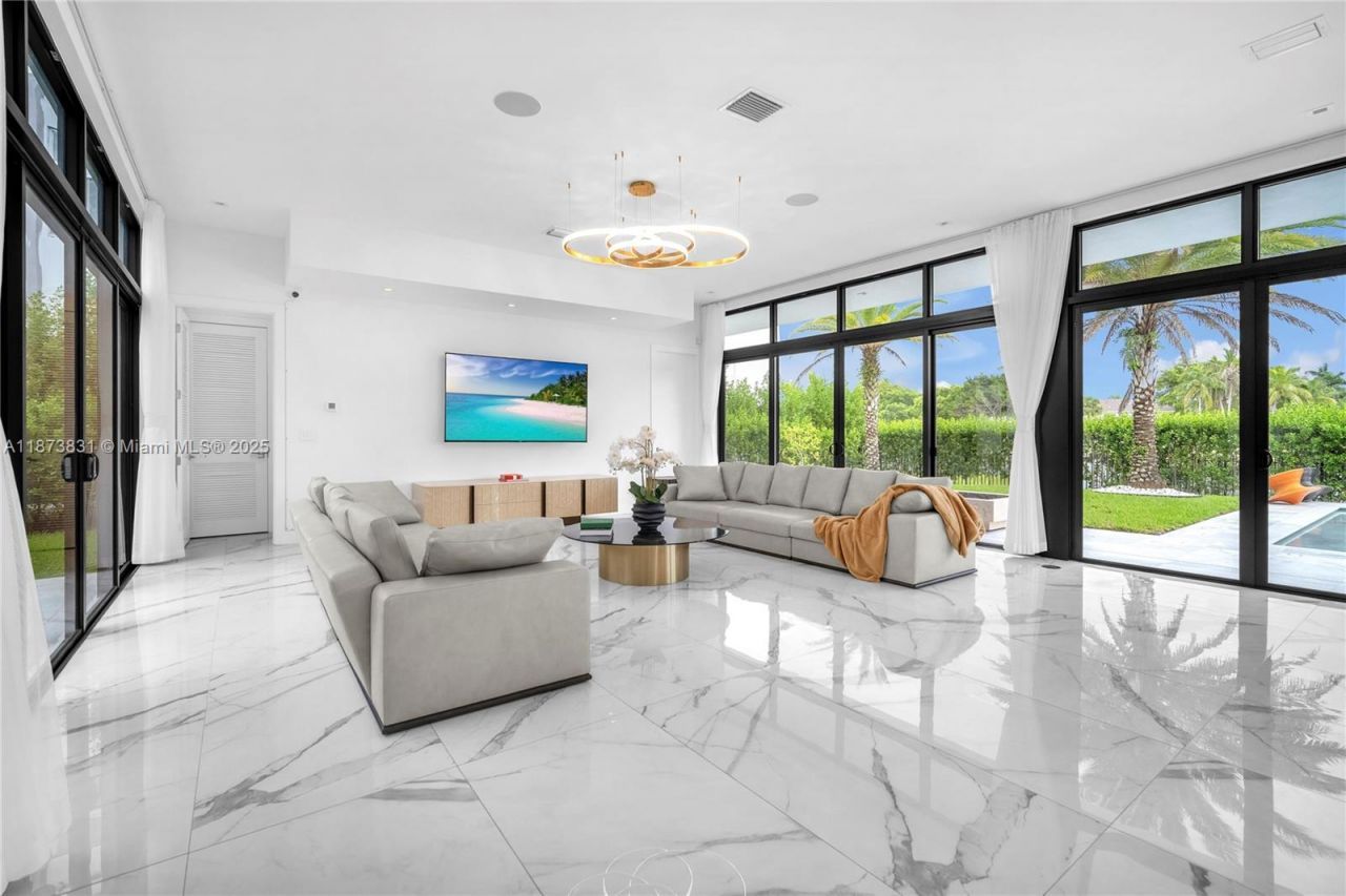 16572 S Botaniko Dr S, Weston, FL 33326 Photo