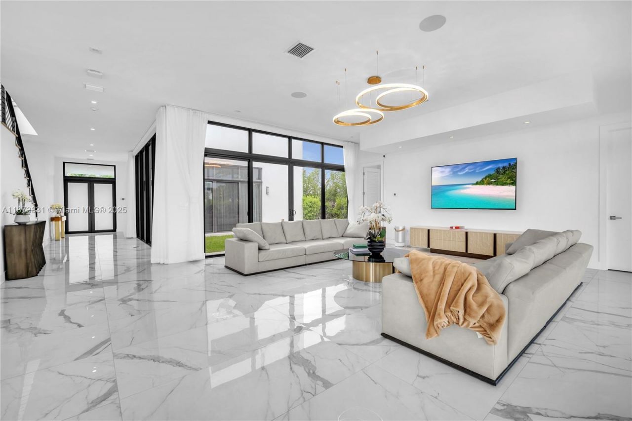 16572 S Botaniko Dr S, Weston, FL 33326 Photo