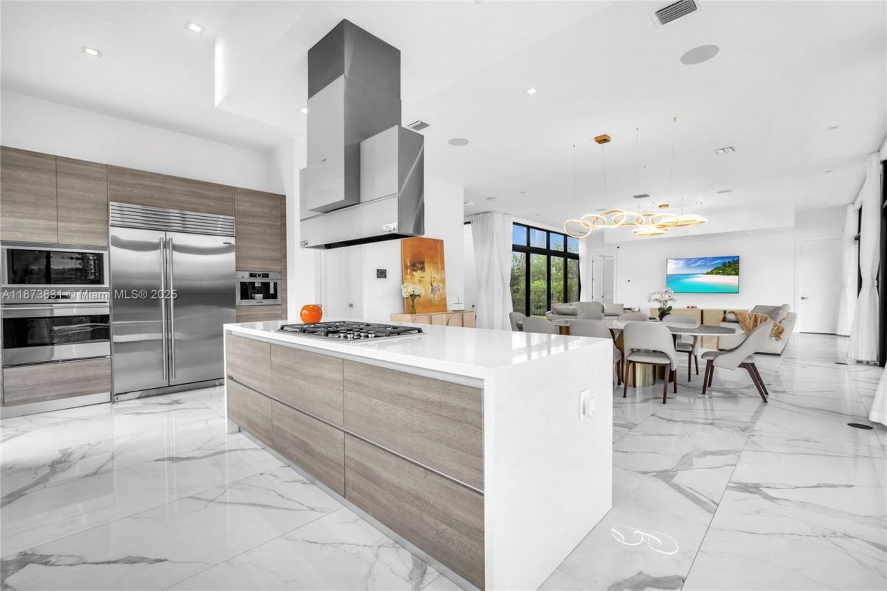 16572 S Botaniko Dr S, Weston, FL 33326 Photo