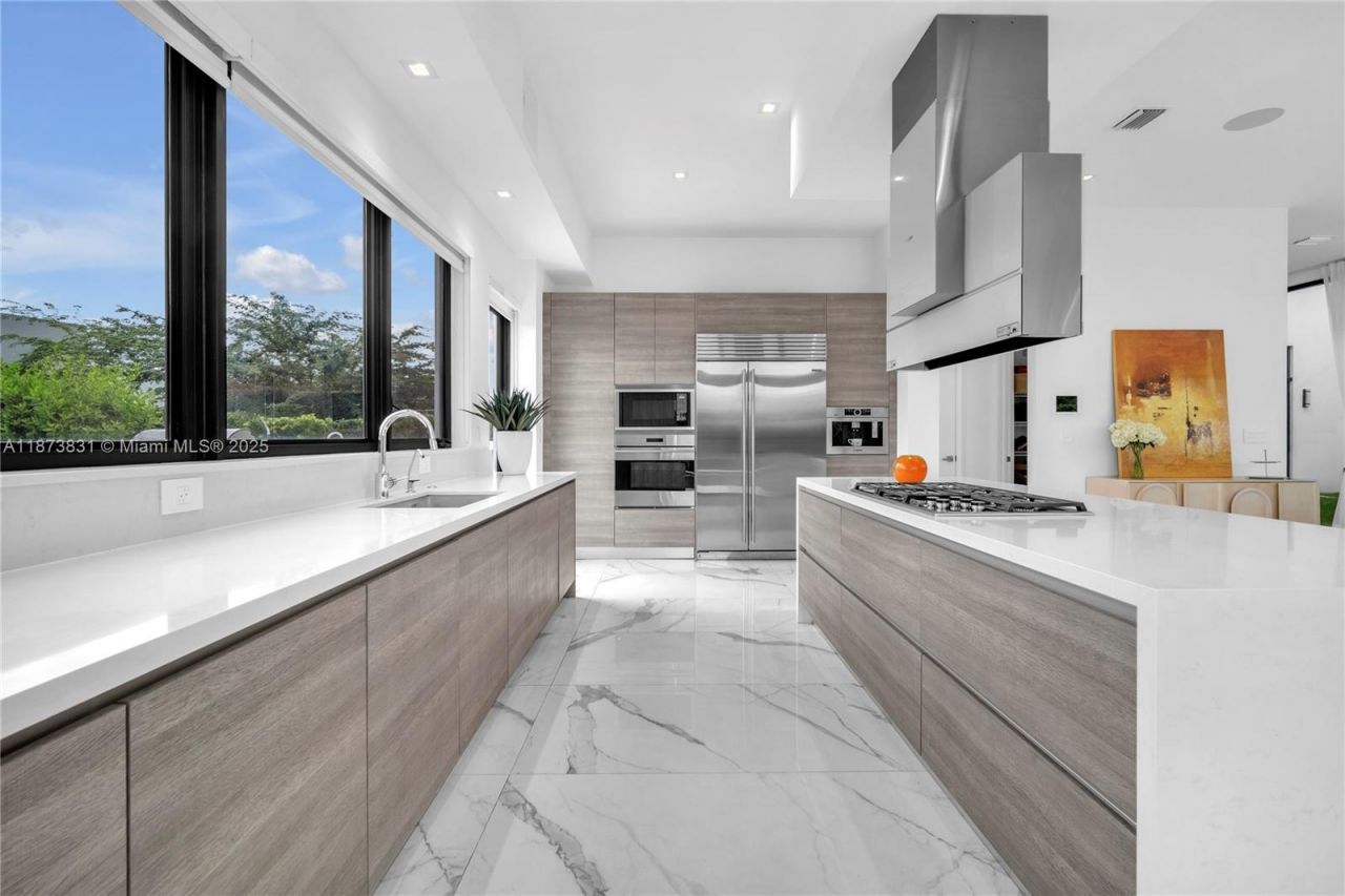 16572 S Botaniko Dr S, Weston, FL 33326 Photo