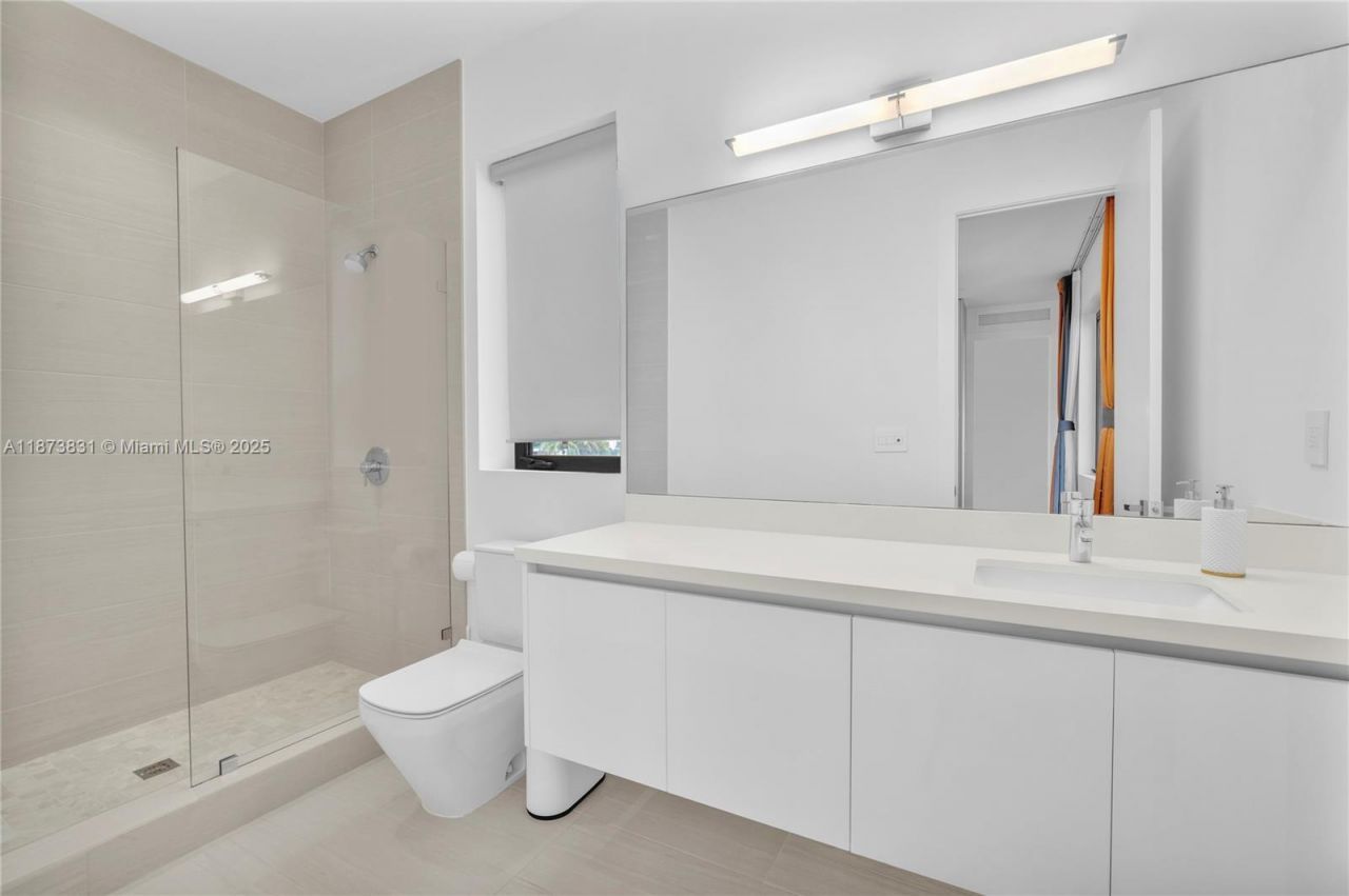 16572 S Botaniko Dr S, Weston, FL 33326 Photo