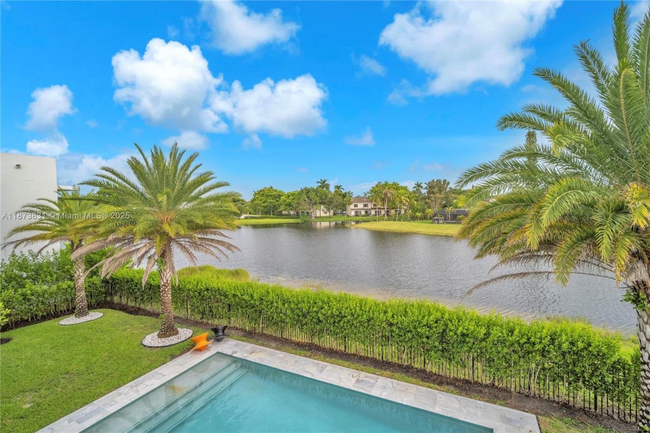 16572 S Botaniko Dr S, Weston, FL 33326 Photo