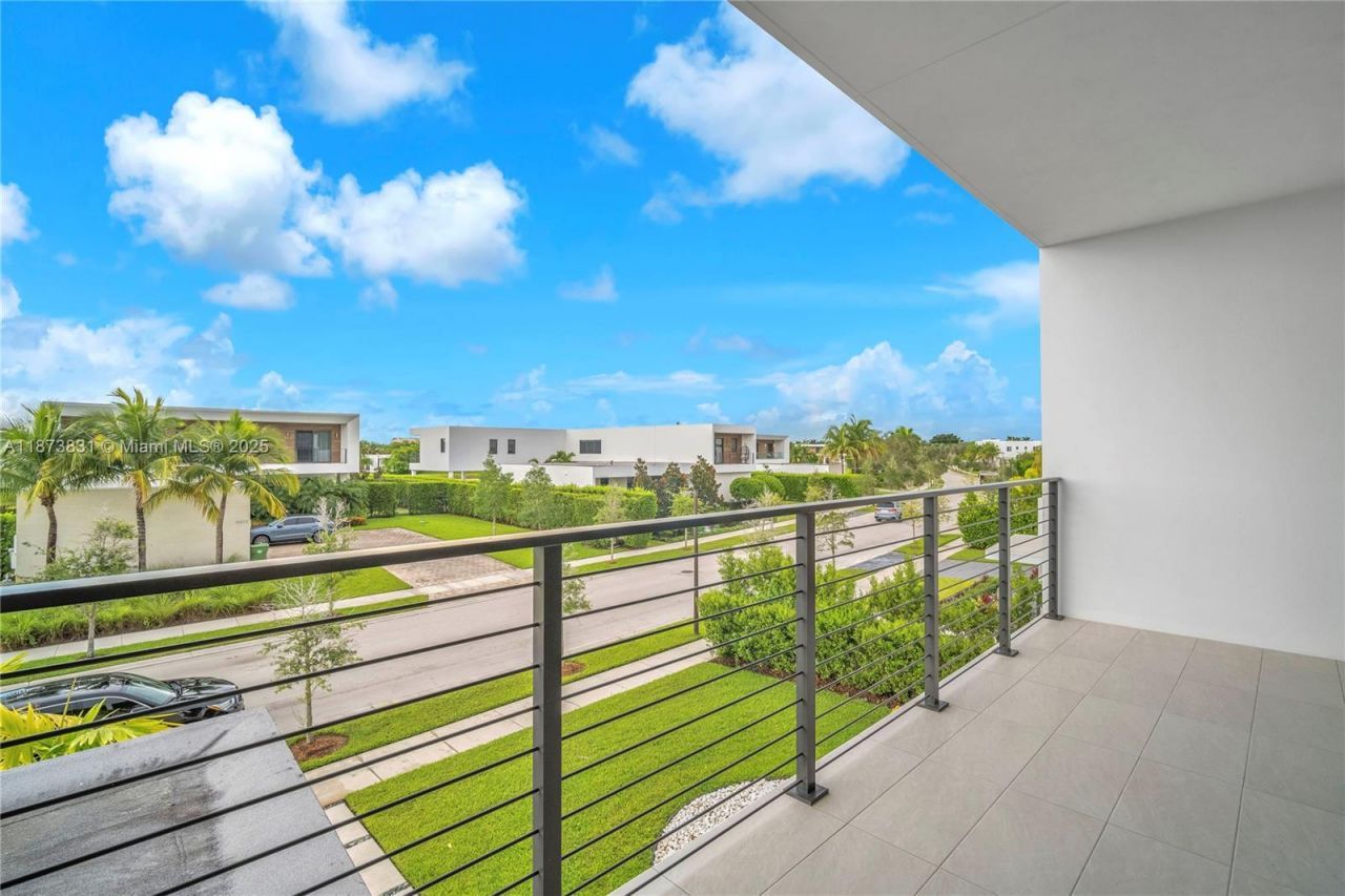 16572 S Botaniko Dr S, Weston, FL 33326 Photo