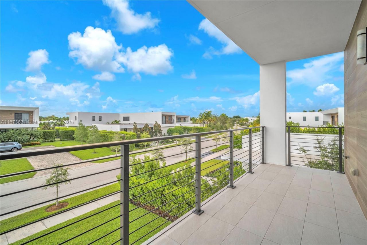 16572 S Botaniko Dr S, Weston, FL 33326 Photo