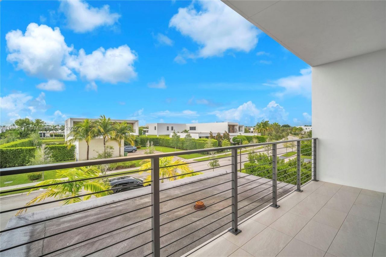 16572 S Botaniko Dr S, Weston, FL 33326 Photo