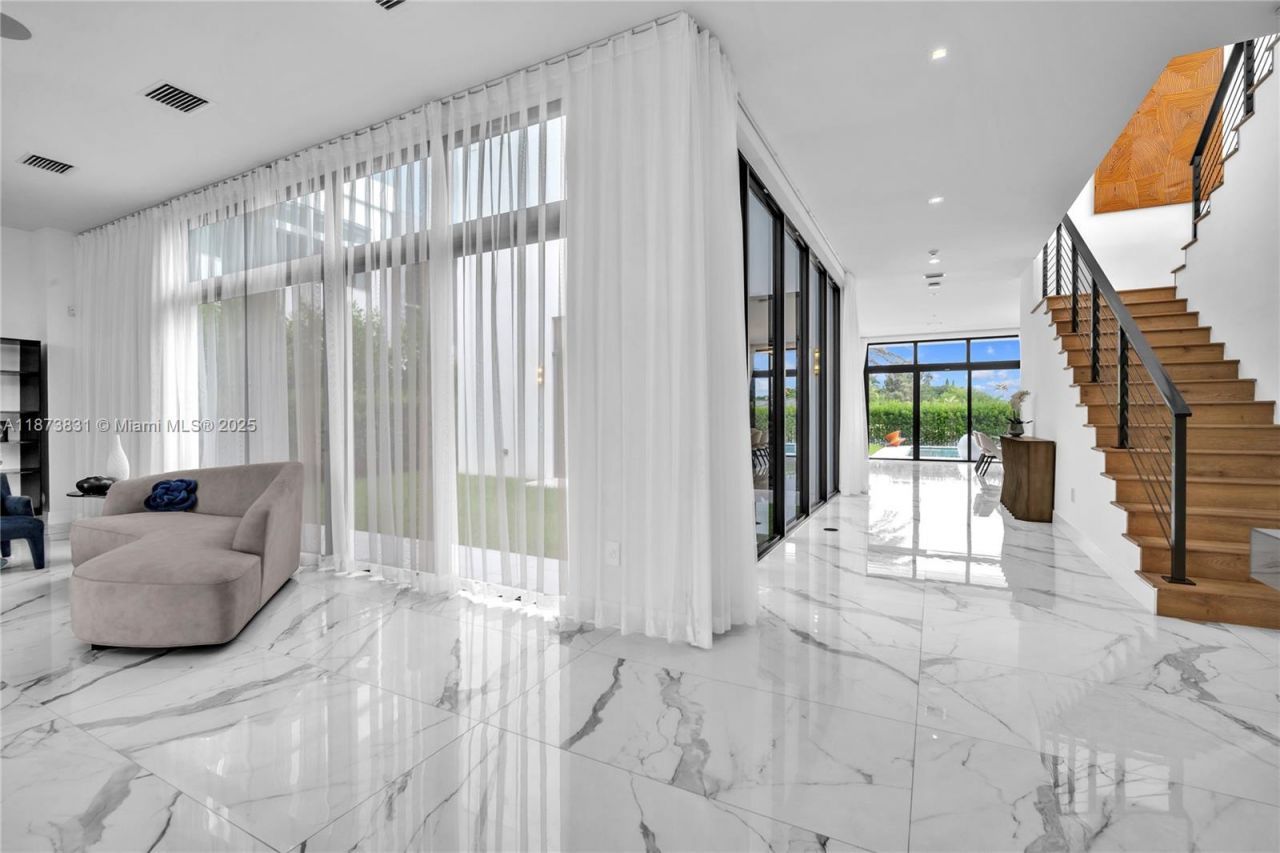 16572 S Botaniko Dr S, Weston, FL 33326 Photo