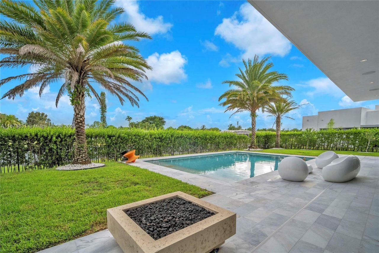 16572 S Botaniko Dr S, Weston, FL 33326 Photo