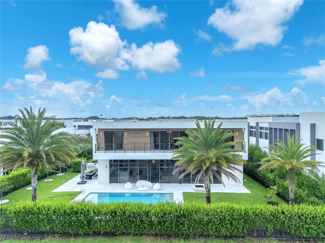 16572 S Botaniko Dr S, Weston, FL 33326 Photo