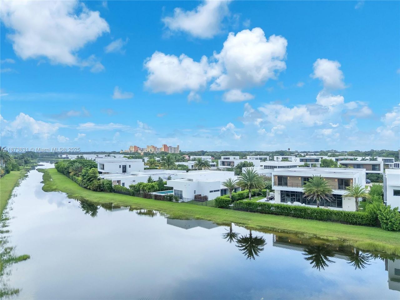 16572 S Botaniko Dr S, Weston, FL 33326 Photo