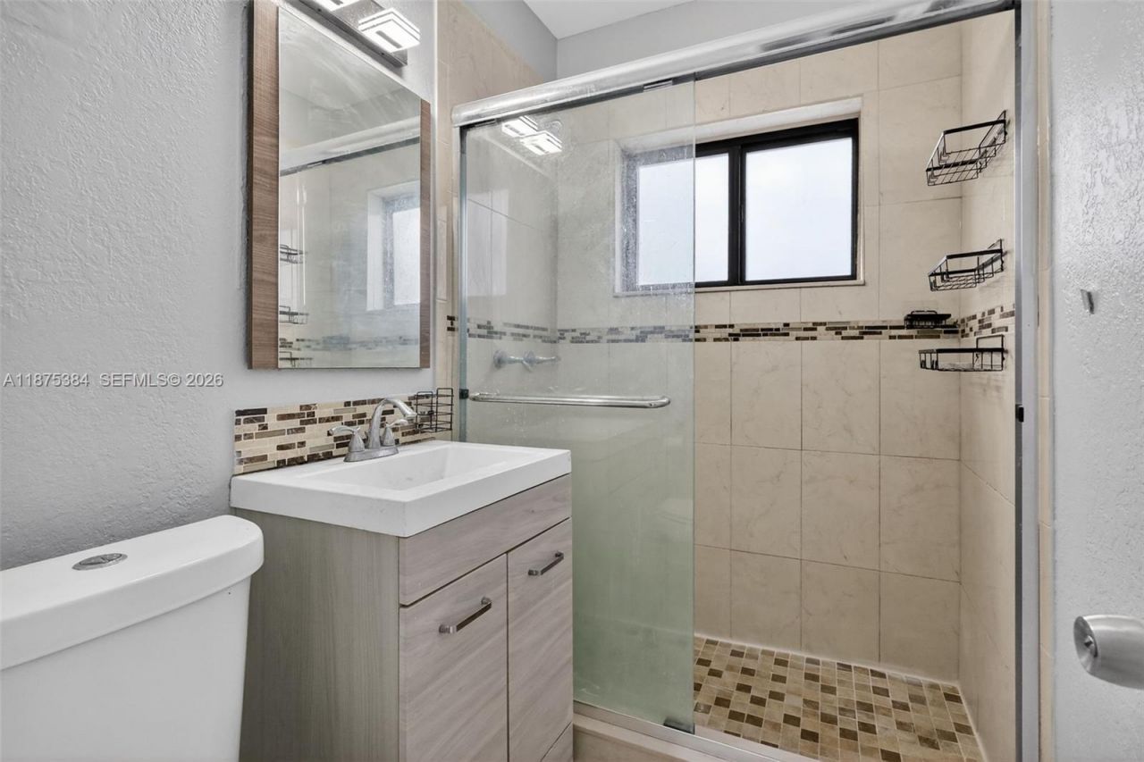 2945 SW 16th St, Miami, FL 33145 Photo