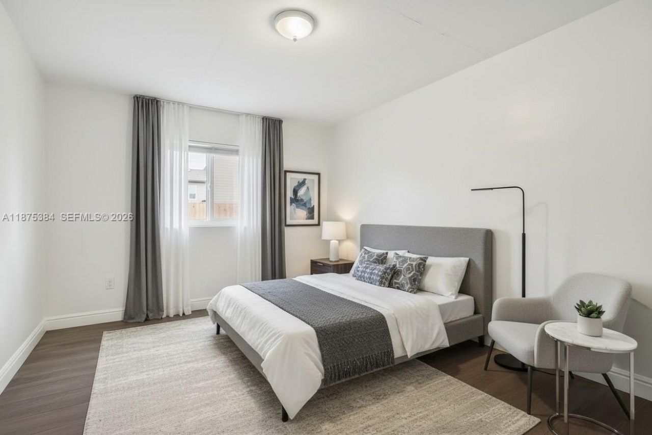 2945 SW 16th St, Miami, FL 33145 Photo