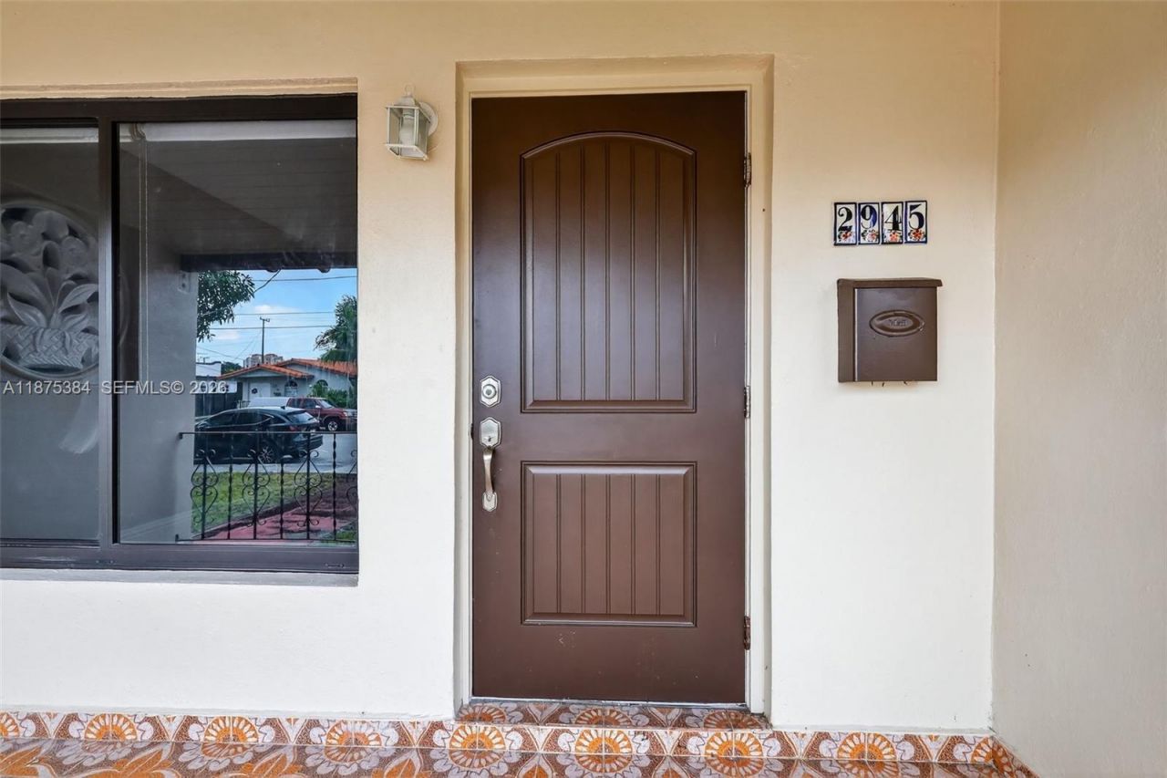 2945 SW 16th St, Miami, FL 33145 Photo