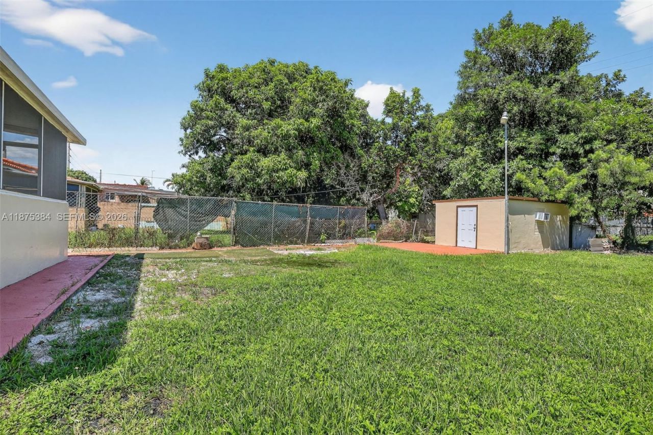 2945 SW 16th St, Miami, FL 33145 Photo