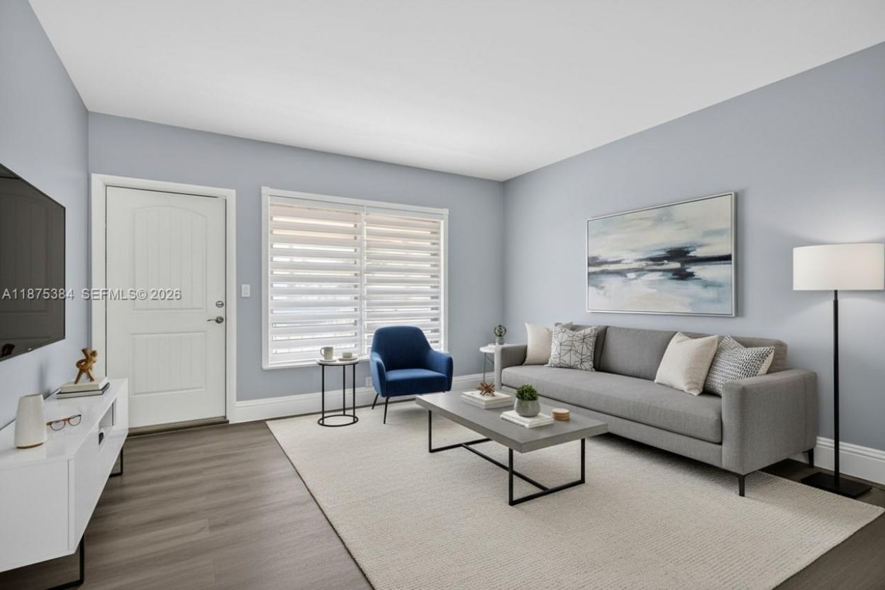 2945 SW 16th St, Miami, FL 33145 Photo