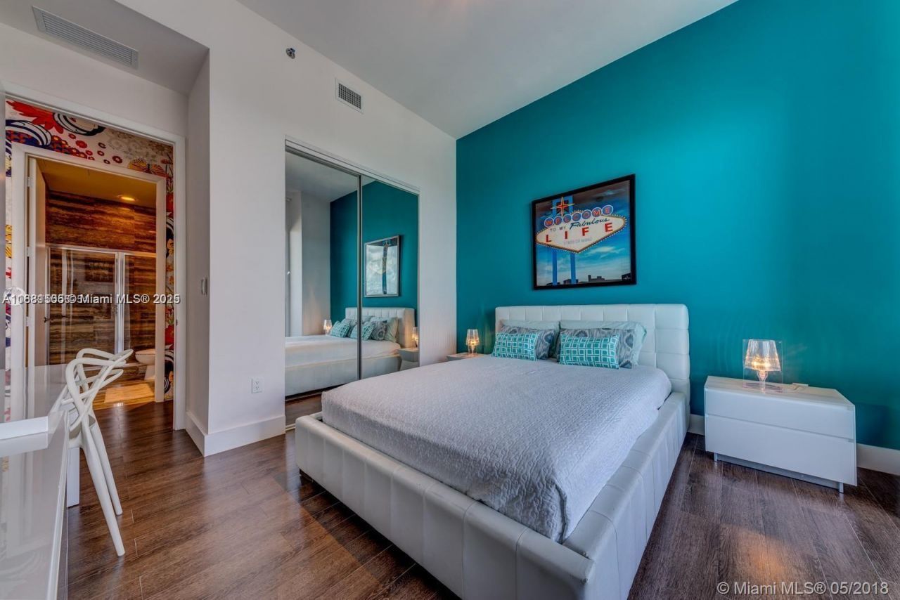 15811 Collins Ave, Unit 3205, Sunny Isles Beach, FL 33160 Photo