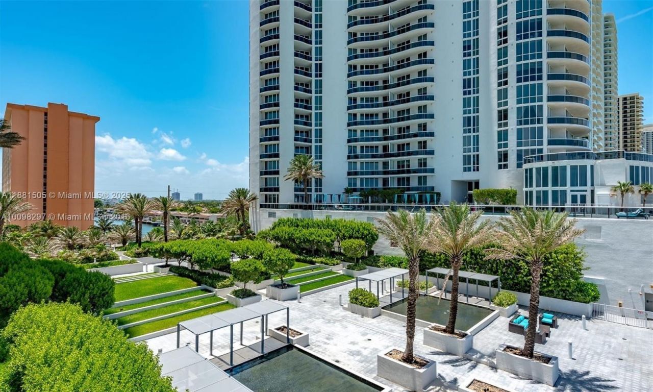 15811 Collins Ave, Unit 3205, Sunny Isles Beach, FL 33160 Photo