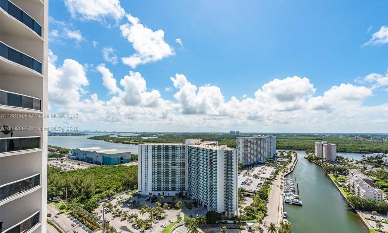 15811 Collins Ave, Unit 3205, Sunny Isles Beach, FL 33160 Photo