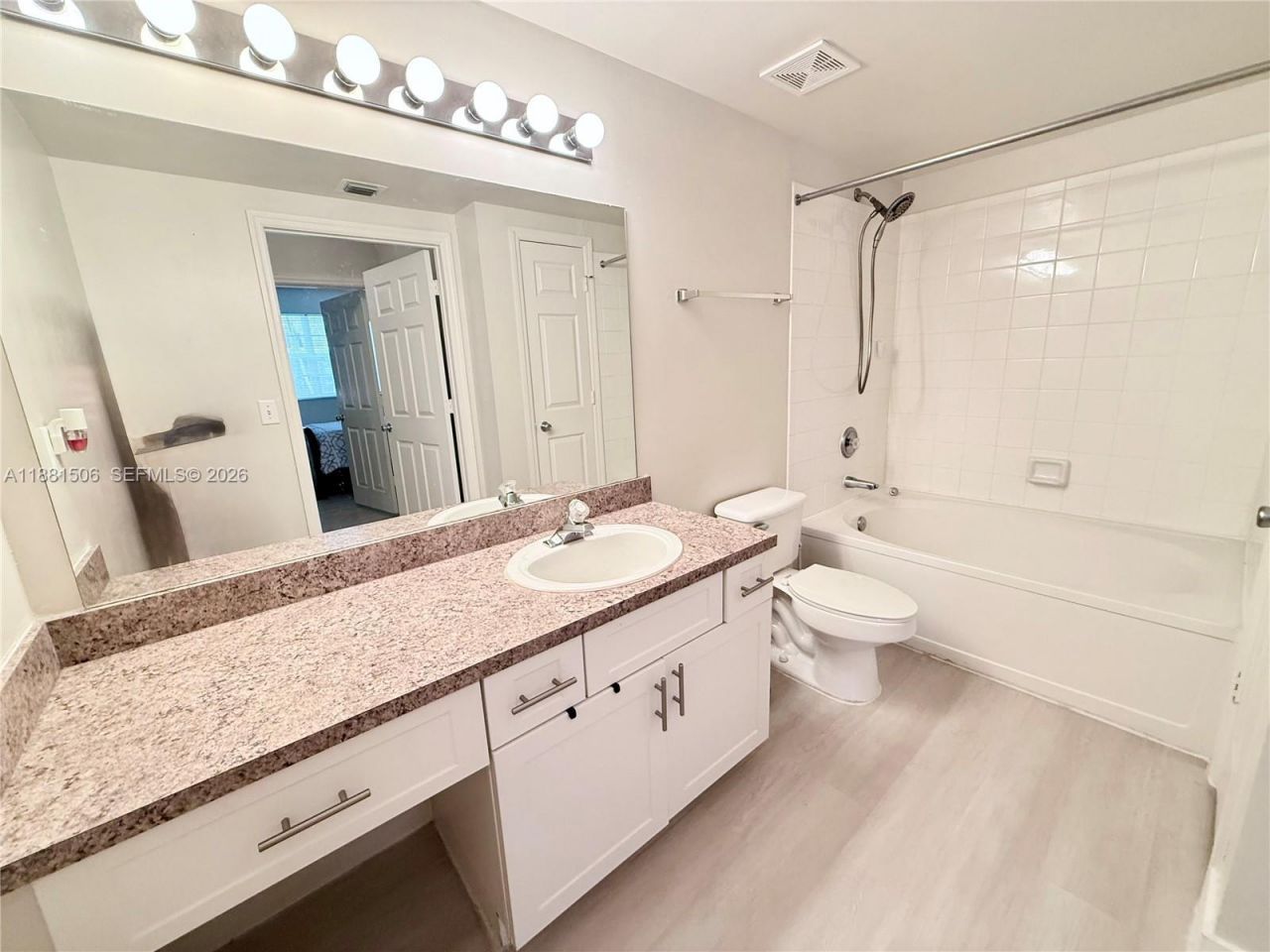 11700 SW 1st St, Unit 3104, Pembroke Pines, FL 33025 Photo