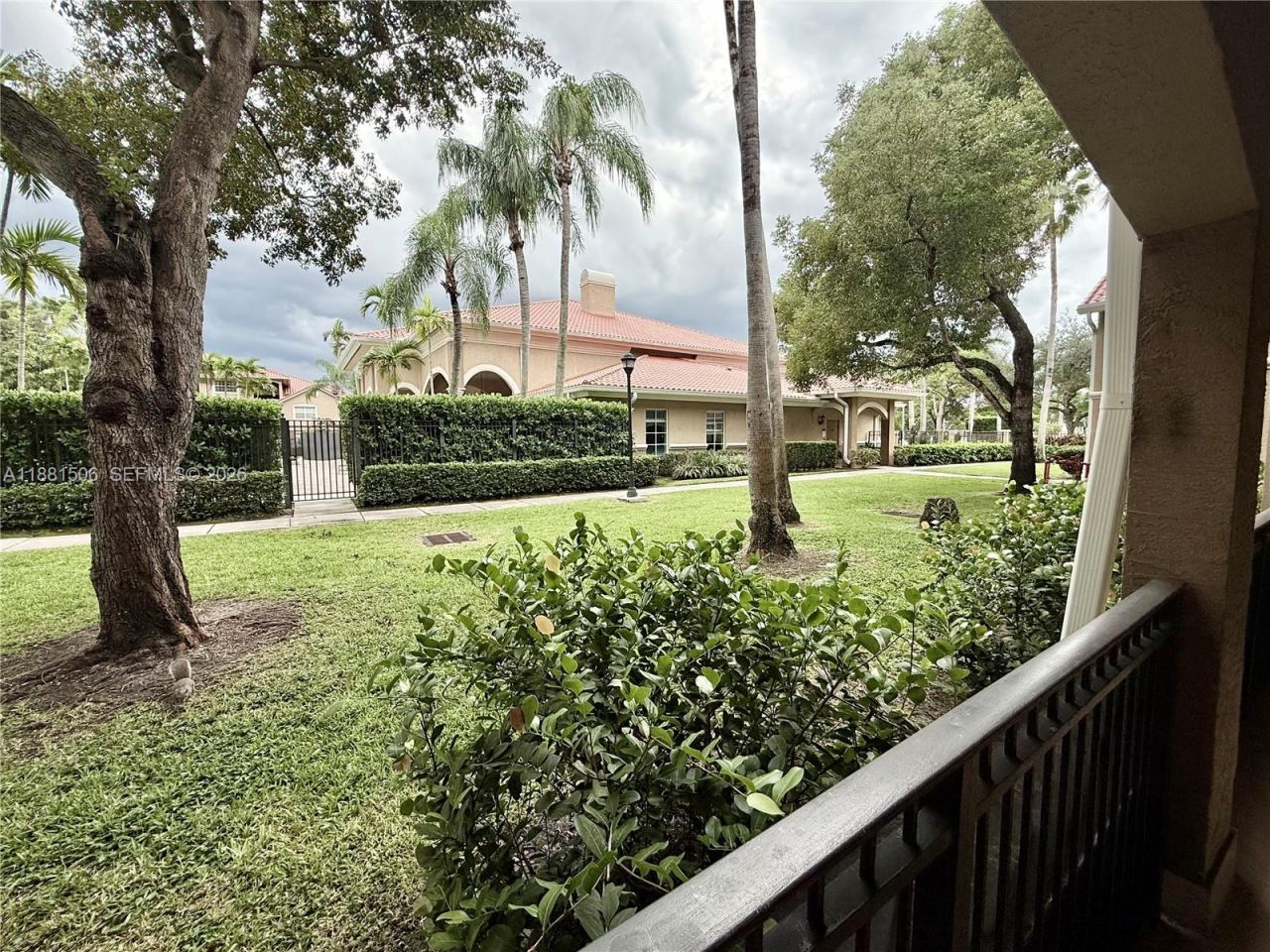 11700 SW 1st St, Unit 3104, Pembroke Pines, FL 33025 Photo