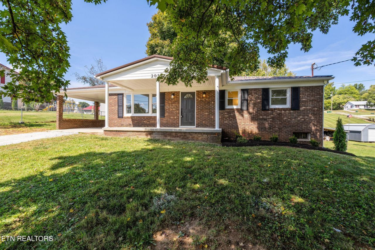 2035 Reese St, Morristown, TN 37814 Main Photo