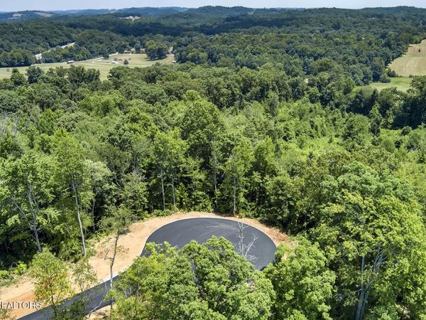 199 Canter Way, Lenoir City, TN 37771