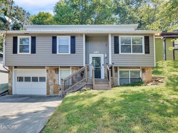 1516 Weeping Willow Court, Knoxville, TN 37931