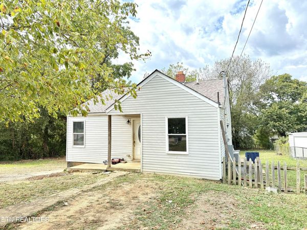 3229 Shields Ave, Knoxville, TN 37914