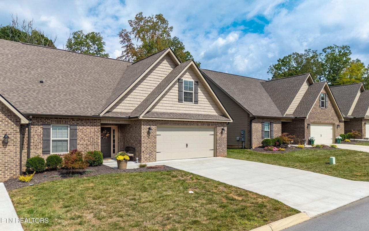 7356 Willow Path Lane, Knoxville, TN 37918 Main Photo