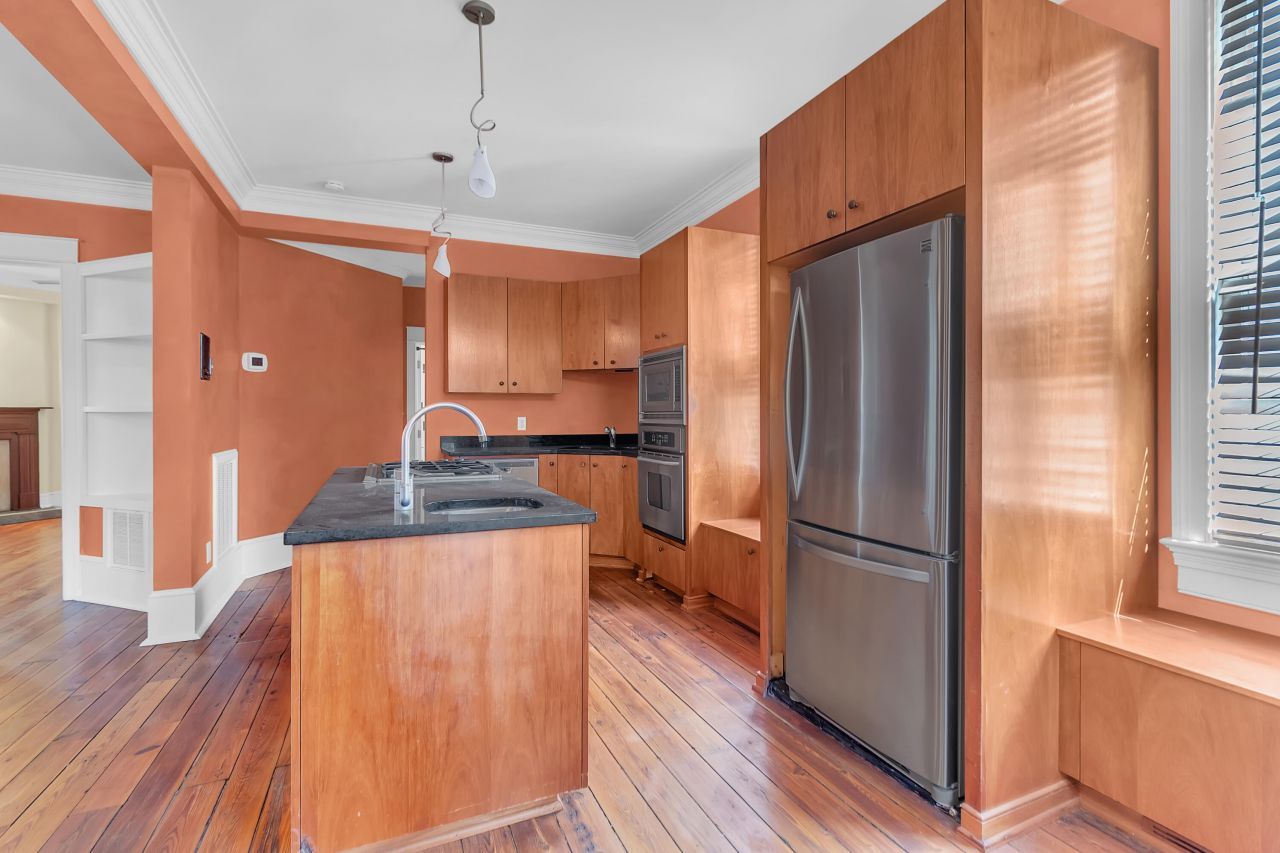 31 Society Street Photo 18