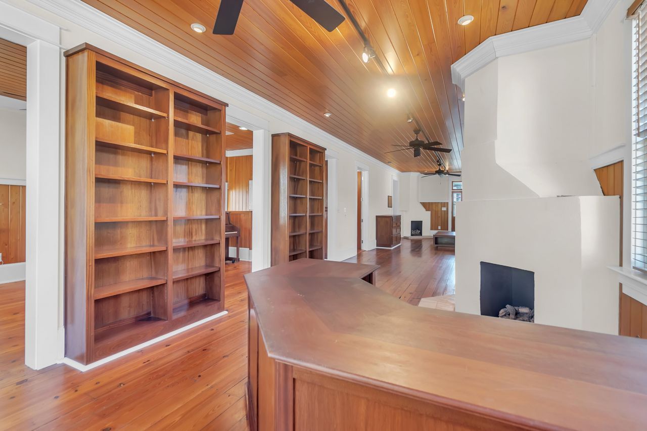 31 Society Street Photo 29