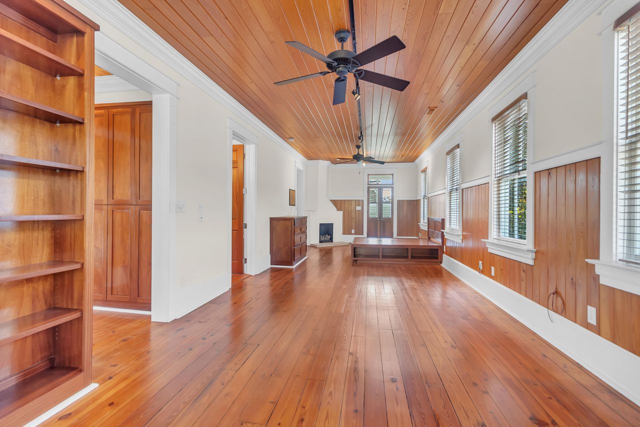 31 Society Street Photo 31