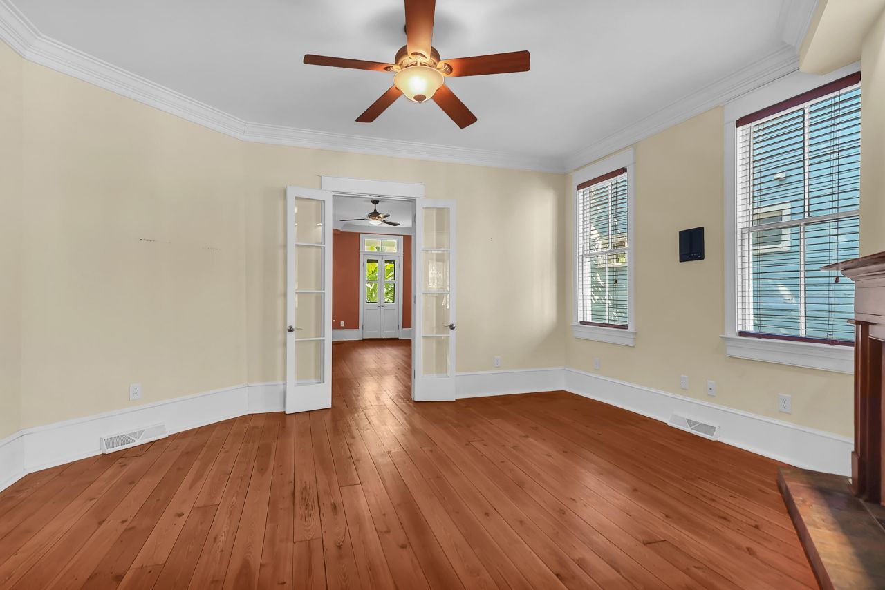 31 Society Street Photo 9