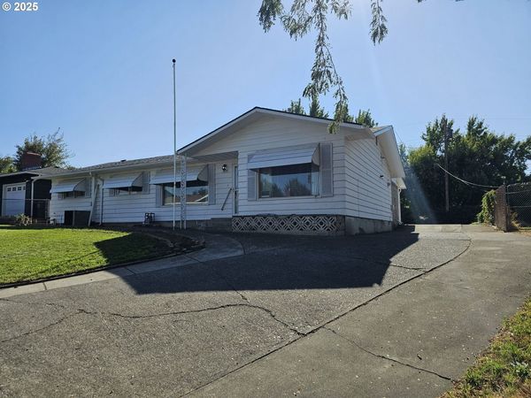 3218 SW ISAAC AVE, Pendleton, OR 97801