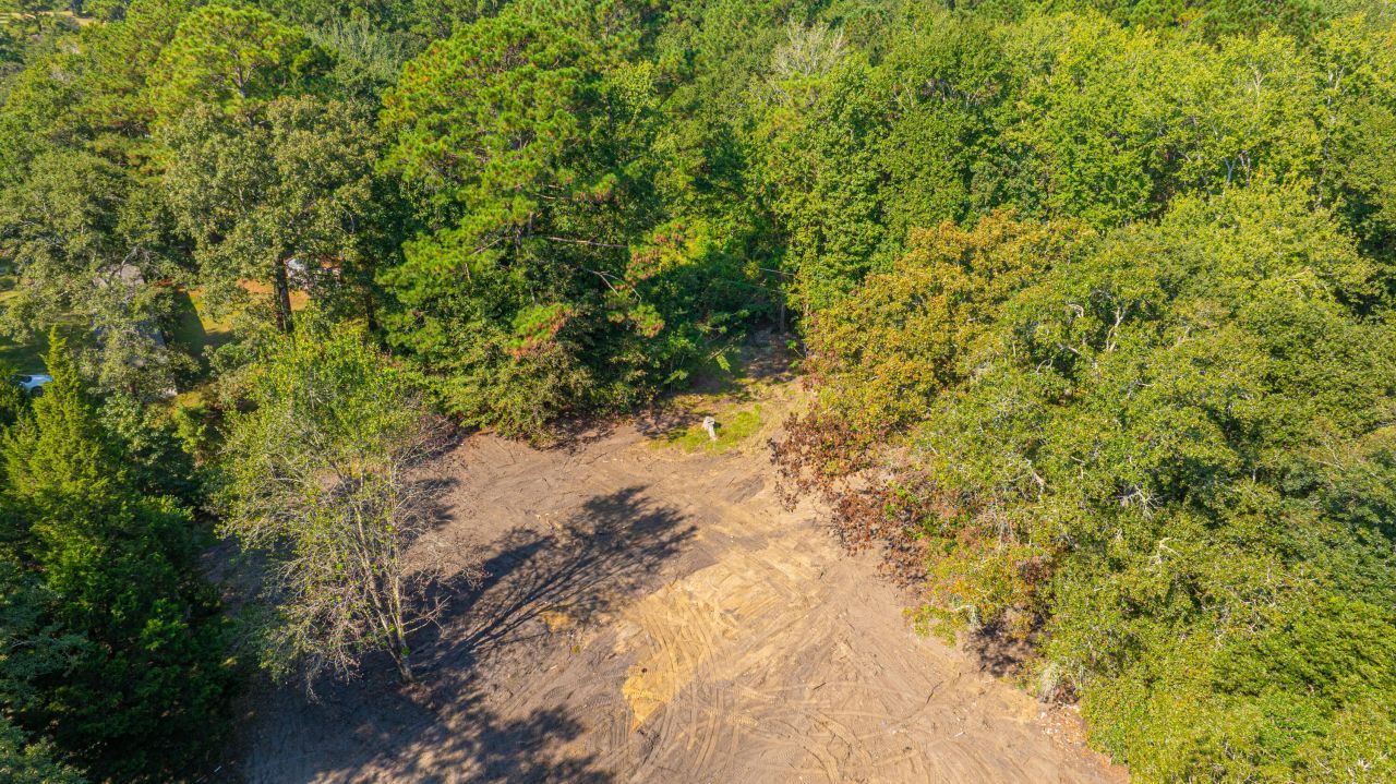 128 Sandridge Lane Photo 15