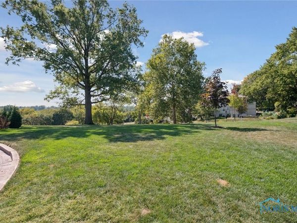 115 Riverside Drive, Maumee, OH 43537