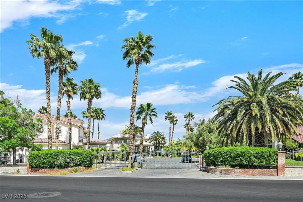 3372 Westwind Road, Las Vegas, NV 89146