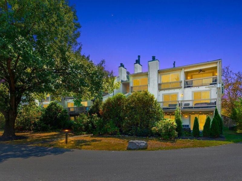 1214 Lake Shore Drive, Unit C, Columbus, OH 43204 Photo 2