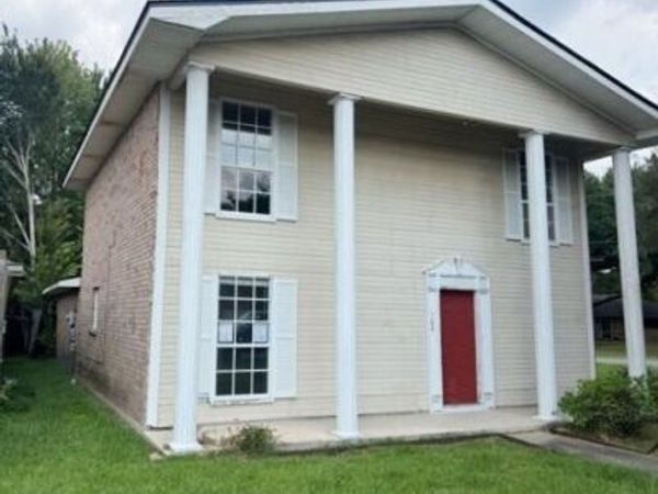 100 Denier Drive, Lafayette, LA 70508