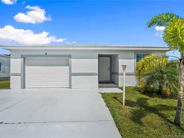 4 La Paloma Lane, Port St Lucie, FL 34952