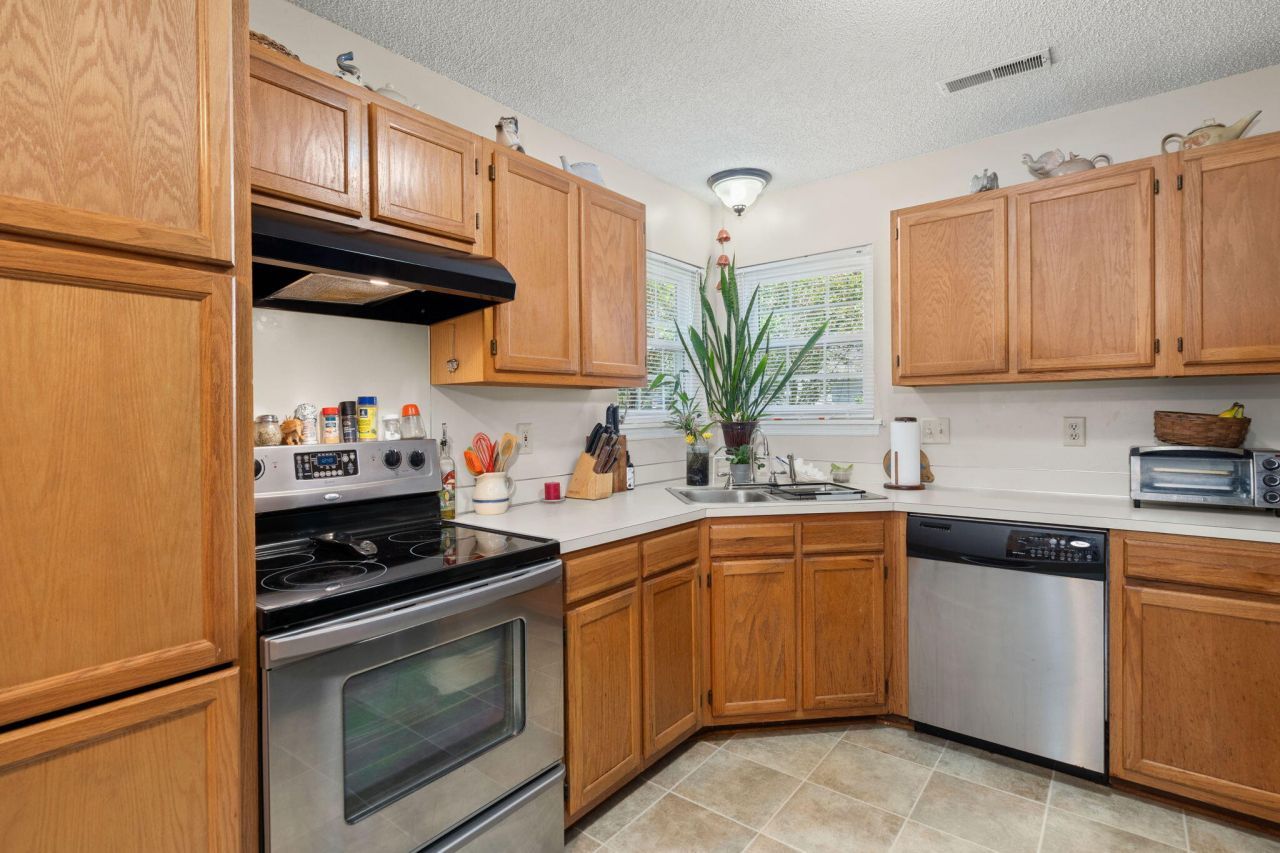 324 Parish Parc Drive Photo 13