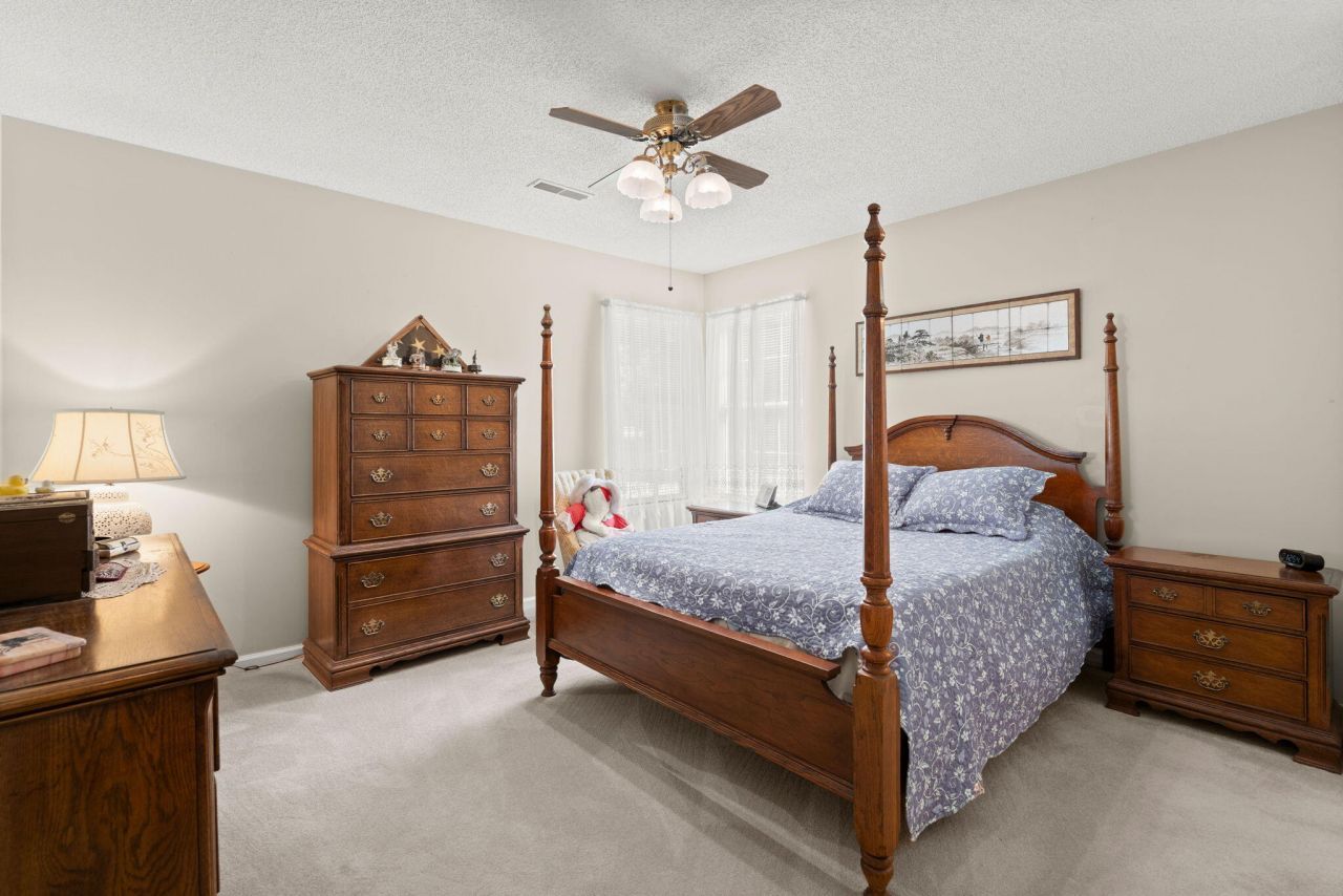 324 Parish Parc Drive Photo 17